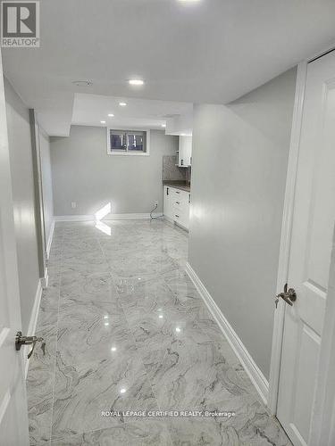 38 Collier Road, Thorold, ON - Indoor