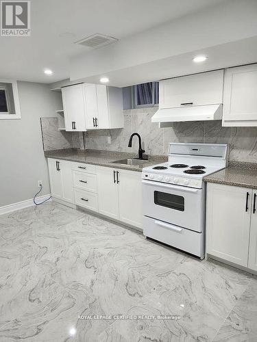 38 Collier Road, Thorold, ON - Indoor Photo Showing Kitchen