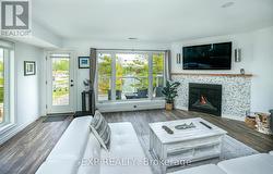 Living / Dining area with gas fireplace - 