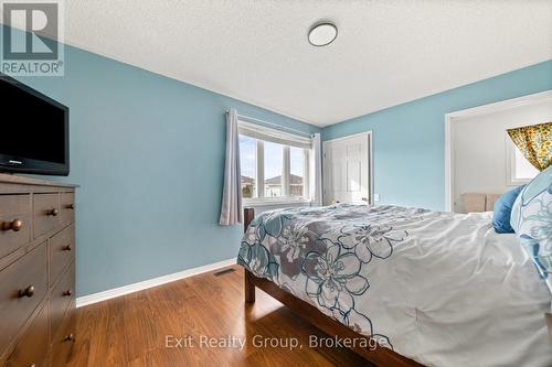 7 Cretney Drive, Prince Edward County (Wellington Ward), ON - Indoor Photo Showing Bedroom