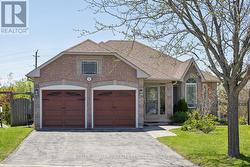 76 KERFOOT CRESCENT Georgina, ON L4P 4H2