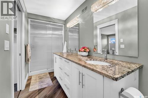303 Brookmore Crescent, Saskatoon, SK - Indoor Photo Showing Bathroom