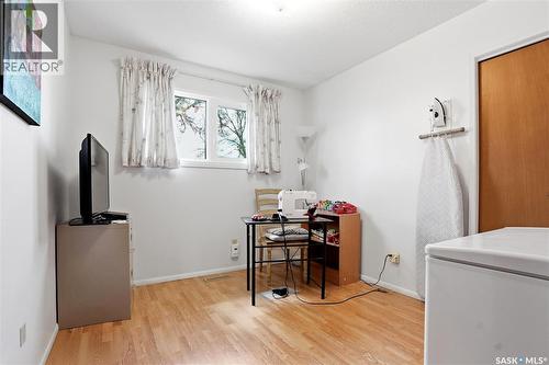 2362 Easthill, Saskatoon, SK - Indoor