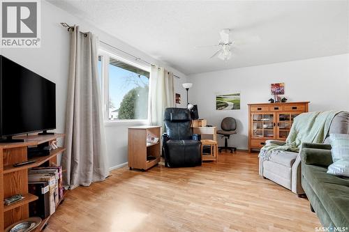 2362 Easthill, Saskatoon, SK - Indoor Photo Showing Living Room