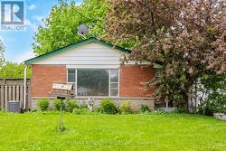 27 HADRINA STREET Brampton, ON L6X 2J5