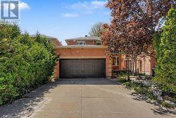 28 HAWKINS DRIVE Barrie, ON L4N 0A6