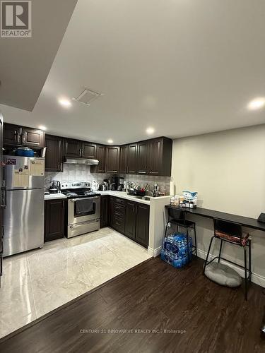 6197 Duford Drive, Mississauga, ON - Indoor Photo Showing Kitchen