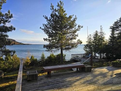 351 Amethyst Harbour Cliff Road, Thunder Bay, ON 