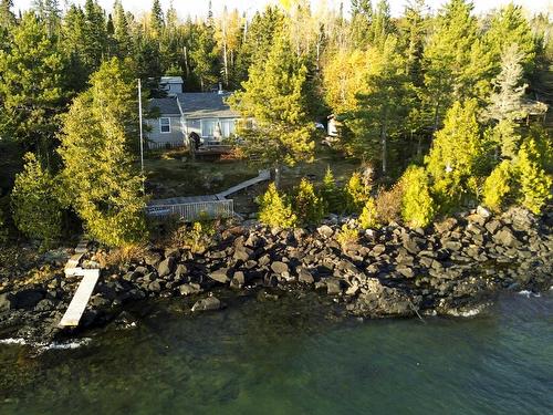 351 Amethyst Harbour Cliff Road, Thunder Bay, ON 