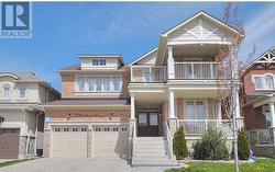 8 FARMHOUSE CRESCENT Richmond Hill, ON L4E 0K1