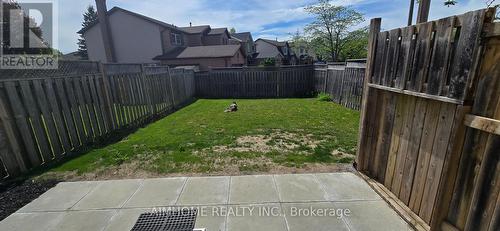 854 Attersley Drive, Oshawa, ON - Outdoor