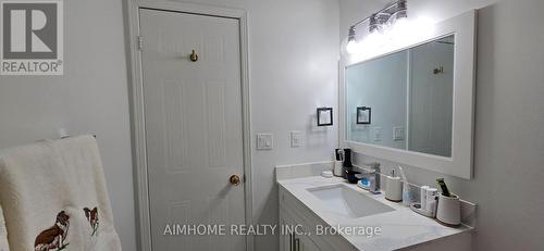 854 Attersley Drive, Oshawa, ON - Indoor Photo Showing Bathroom