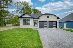 60 PLEASANT AVENUE N Fort Erie (Ridgeway), ON L0S 1N0