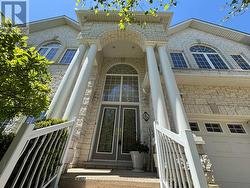 6 FOURSEASONS DRIVE  Hamilton, ON L8E 5Y5