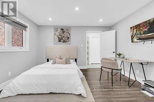 5683 Oldcastle Crescent, Mississauga, ON - Indoor Photo Showing Bedroom