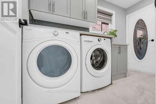 5683 Oldcastle Crescent, Mississauga, ON - Indoor Photo Showing Laundry Room