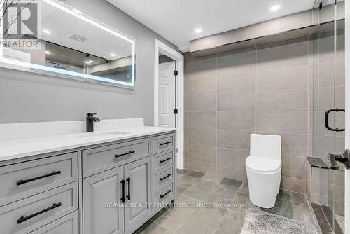 5683 Oldcastle Crescent, Mississauga, ON - Indoor Photo Showing Bathroom