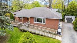652 HILLCREST DRIVE  Burlington, ON L7R 3A7