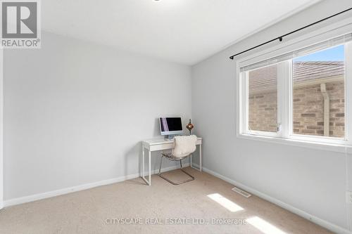 305 Gleave Terrace E, Milton, ON - Indoor