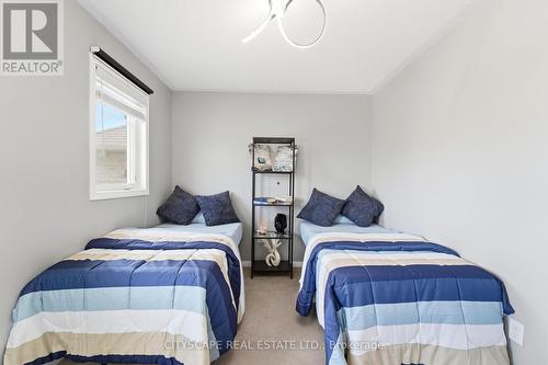 305 Gleave Terrace E, Milton, ON - Indoor Photo Showing Bedroom