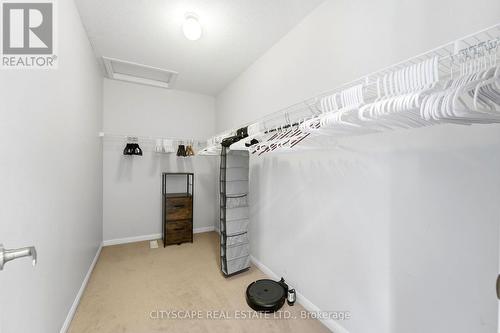 305 Gleave Terrace E, Milton, ON - Indoor Photo Showing Other Room