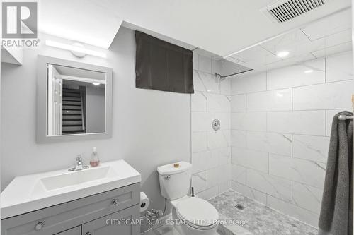 305 Gleave Terrace E, Milton, ON - Indoor Photo Showing Bathroom