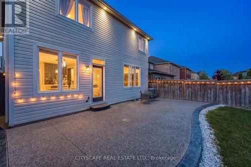 305 Gleave Terrace E, Milton, ON - Outdoor