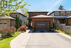 40 ORWELL CRESCENT Barrie, ON L4N 6M6