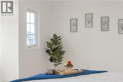 102 Iron Gate Street, Kitchener, ON - Indoor Photo Showing Bedroom