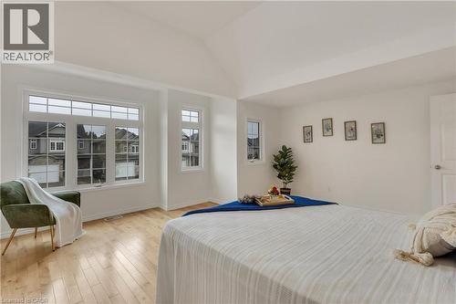 102 Iron Gate Street, Kitchener, ON - Indoor Photo Showing Bedroom