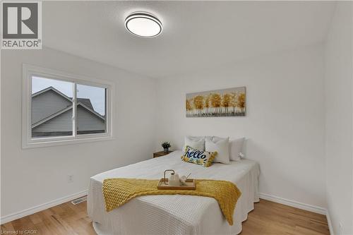 102 Iron Gate Street, Kitchener, ON - Indoor Photo Showing Bedroom