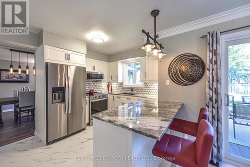 60 Simcoe Road, Ramara, ON - Indoor Photo Showing Kitchen With Upgraded Kitchen