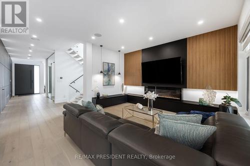 1081 Ogden Avenue, Mississauga, ON - Indoor Photo Showing Other Room