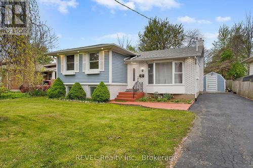 7 RENDALE AVENUE  St. Catharines (Carlton/Bunting), ON L2M 6E9