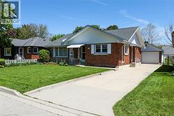15 RICHARD Avenue  Simcoe, ON N3Y 3J1