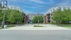 104 - 150 SABINA DRIVE Oakville, ON L6H 7C3