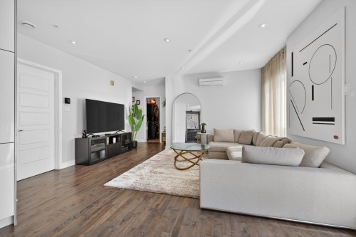 Salon - 101-1290 Rue Sherbrooke E., Montréal (Ville-Marie), QC - Indoor Photo Showing Living Room