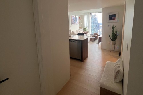 Mud Room - 3901-1245 Rue De Bleury, Montréal (Ville-Marie), QC - Indoor Photo Showing Other Room