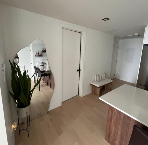 Living Room - 3901-1245 Rue De Bleury, Montréal (Ville-Marie), QC - Indoor Photo Showing Other Room