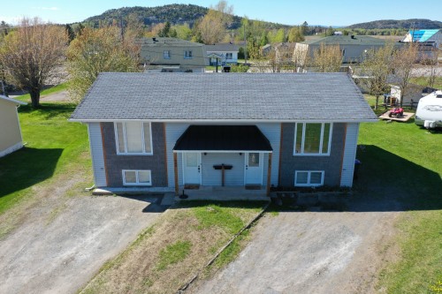 Photo aérienne - 649  - 651 Av. Langlais, Saint-Pascal, QC - Outdoor