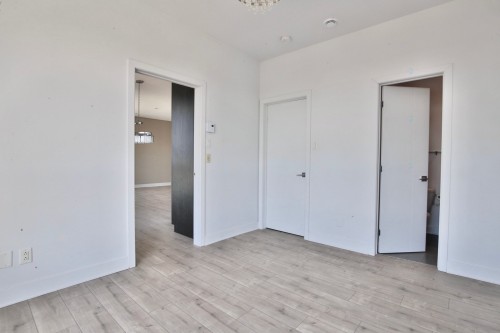 Chambre à coucher principale - 325 Av. De La Belle-Dame, La Prairie, QC - Indoor Photo Showing Other Room