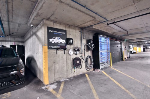 Autre - 325 Av. De La Belle-Dame, La Prairie, QC - Indoor Photo Showing Garage