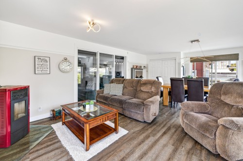 Salon - 28 7E Rue, Fossambault-Sur-Le-Lac, QC - Indoor Photo Showing Living Room