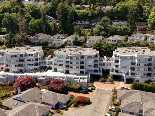 409-5110 Cordova Bay Rd  Saanich, BC V8Y 2K5