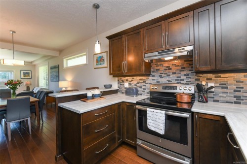 #1-2030 Wallace Ave, Comox, BC 