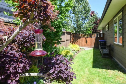#1-2030 Wallace Ave, Comox, BC 