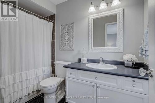 149 Carnwith Drive E, Whitby, ON - Indoor Photo Showing Bathroom