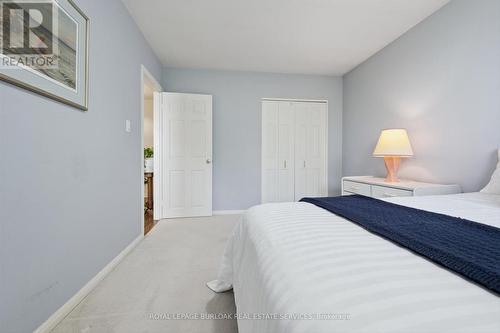 3521 Regal Road, Burlington, ON - Indoor Photo Showing Bedroom