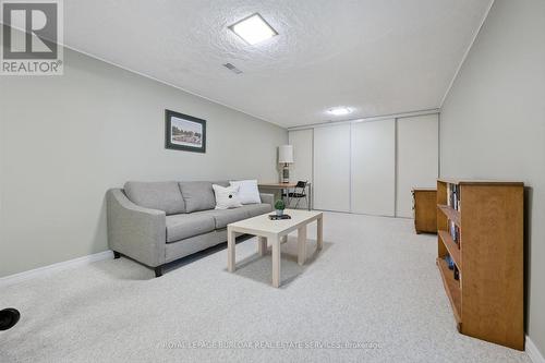 3521 Regal Road, Burlington, ON - Indoor