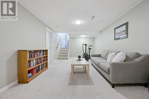 3521 Regal Road, Burlington, ON - Indoor